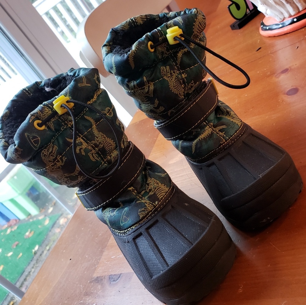Athletech *Glow in the Dark* Snowboots (9T)